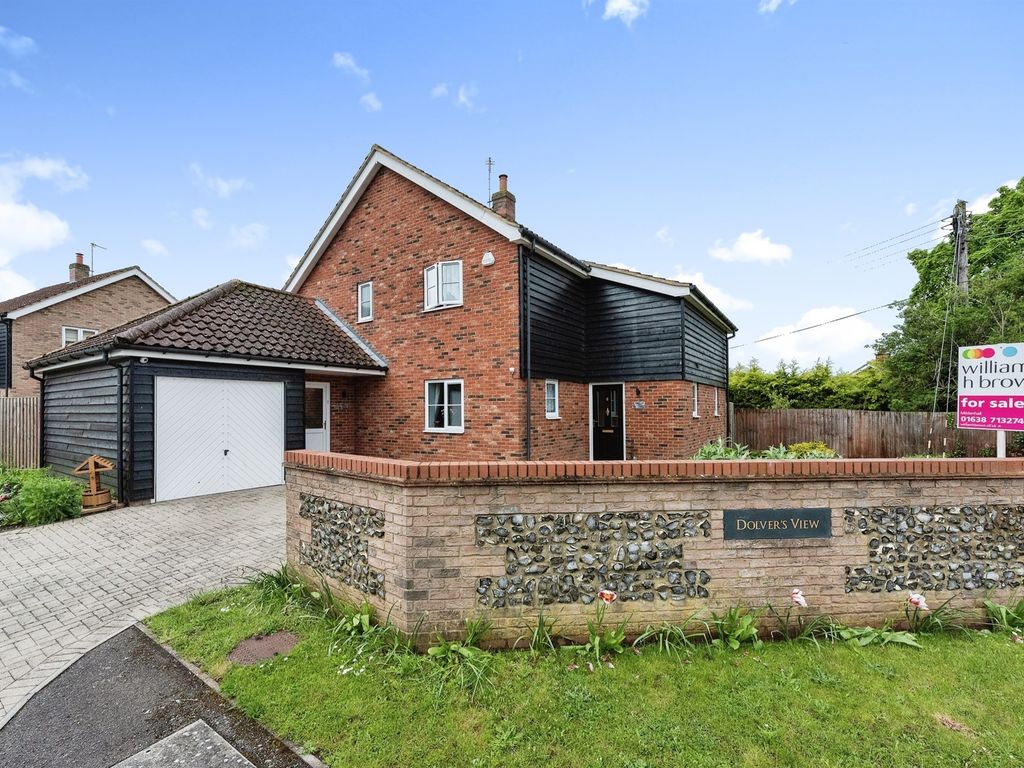 5 bed detached house for sale in Dolvers View, Holywell Row, Bury St