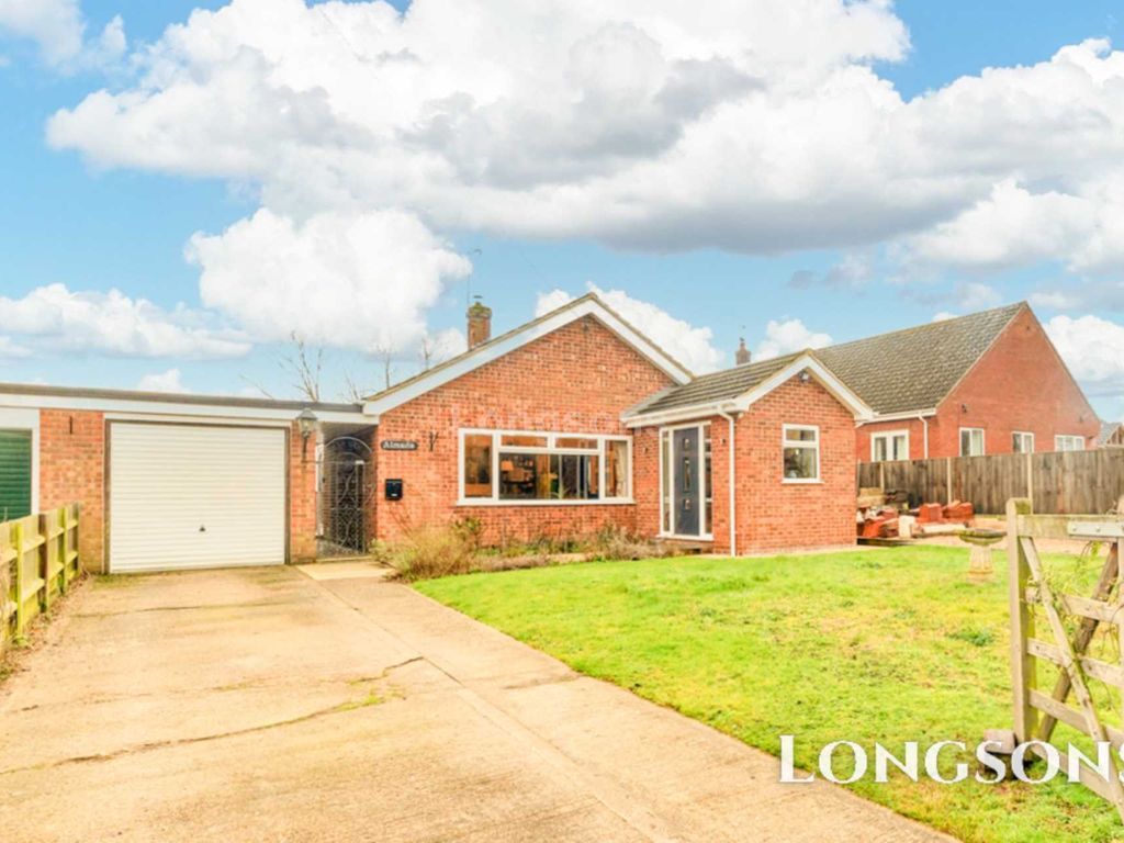 3 bed detached bungalow for sale in Houghton Lane, North Pickenham PE37