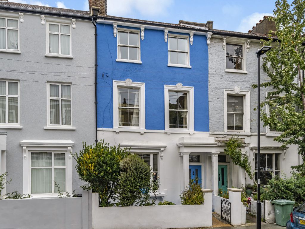 5 bed terraced house for sale in Alexander Road, Upper Holloway N19, £