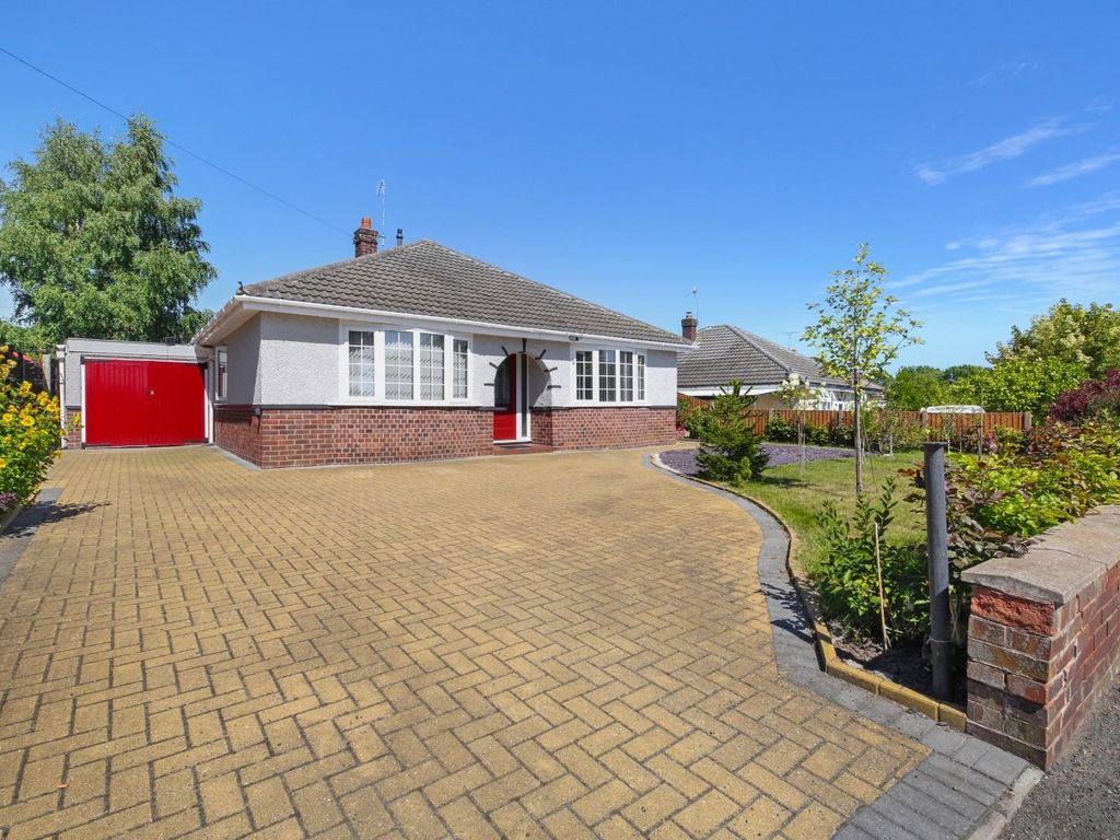 3 bed detached bungalow for sale in Queens Drive, Nantwich CW5 Zoopla