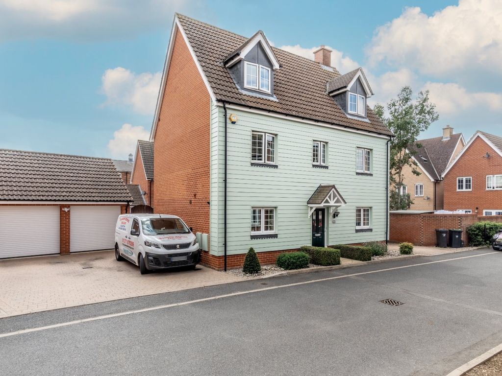 Haggerwood Way, Stansted CM24  
