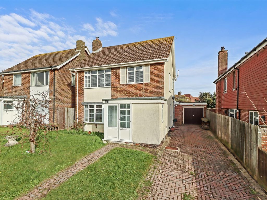 3 bed detached house for sale in Birling Close, Seaford BN25, £450,000