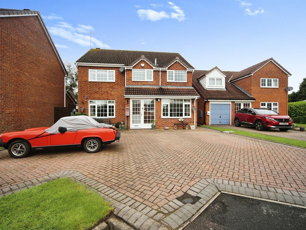 4 bed detached house for sale in Kendrick Close, Solihull B92 Zoopla