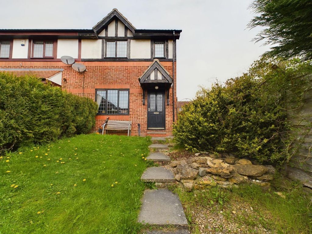 3 bed semidetached house for sale in Pinfold Meadows, Bridlington