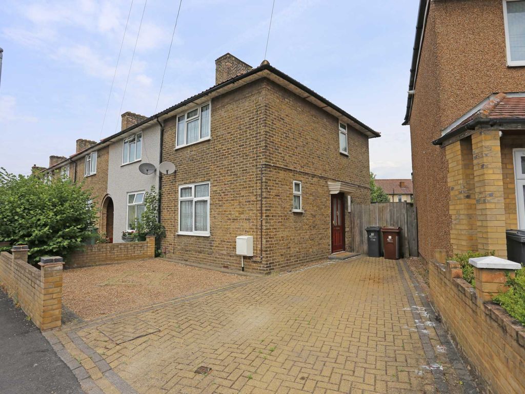 2 bed semidetached house to rent in Lullington Road, Dagenham RM9 Zoopla