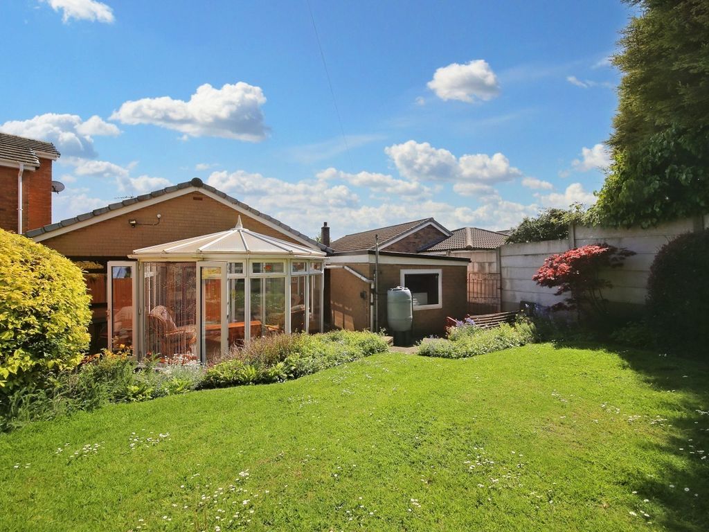 3 bed detached bungalow for sale in Elnup Avenue, Shevington WN6, £