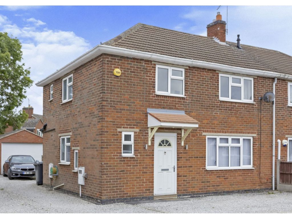 3 bed semidetached house for sale in Preston Drive, Newbold Verdon