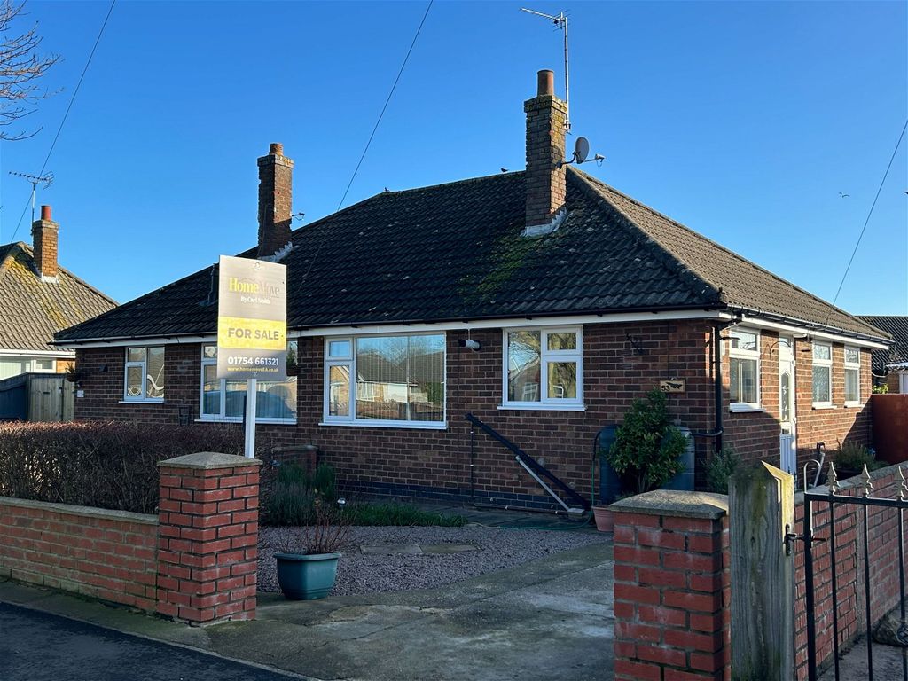 2 bed semidetached bungalow for sale in Richmond Drive, Skegness