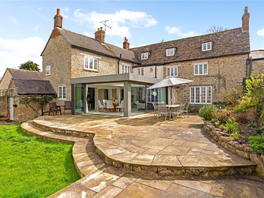 6 bed detached house for sale in High Street, Purton, Swindon SN5, £