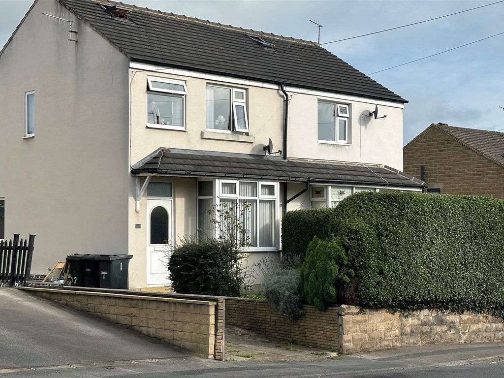 4 bed semidetached house for sale in Apperley Road, Apperley Bridge