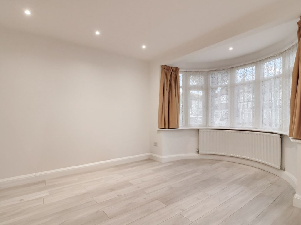 3 bed terraced house to rent in Kenmore Avenue, Harrow HA3, £2,350 pcm Zoopla