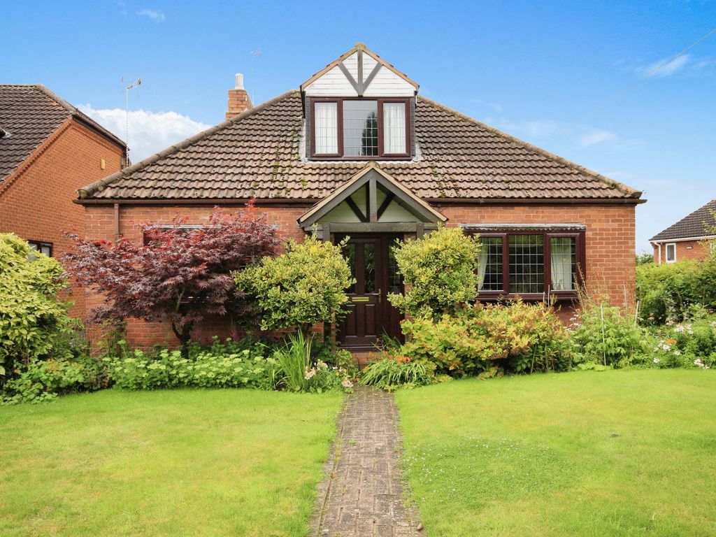 3 bed detached house for sale in Moat Lane, Wickersley, Rotherham
