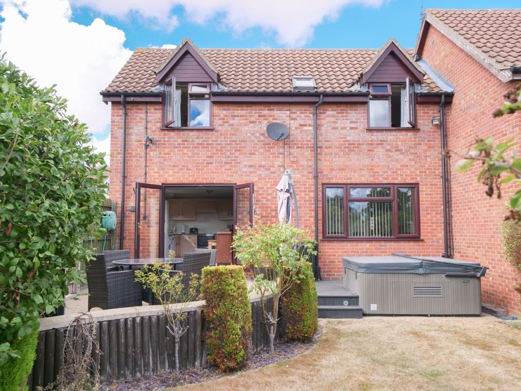 3 bed end terrace house for sale in Noyes Avenue, Laxfield, Woodbridge