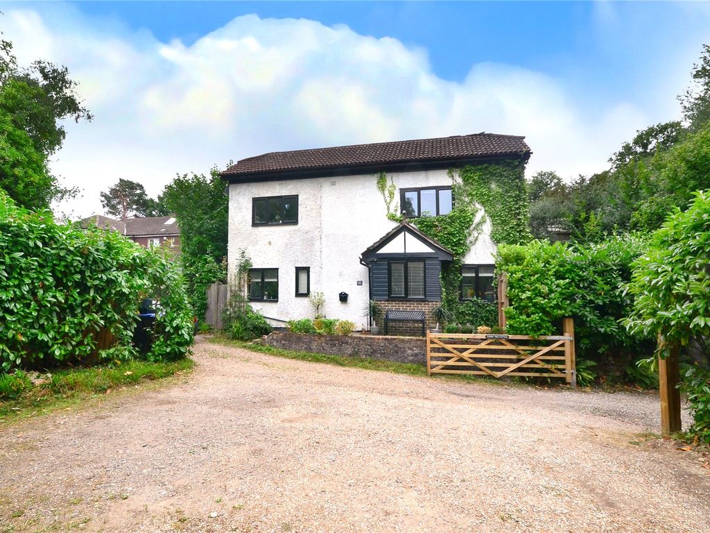 3 bed detached house for sale in East Grinstead, West Sussex RH19 Zoopla