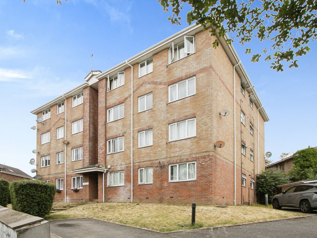 2 bed flat for sale in Northcote Road, Bournemouth BH1 Zoopla