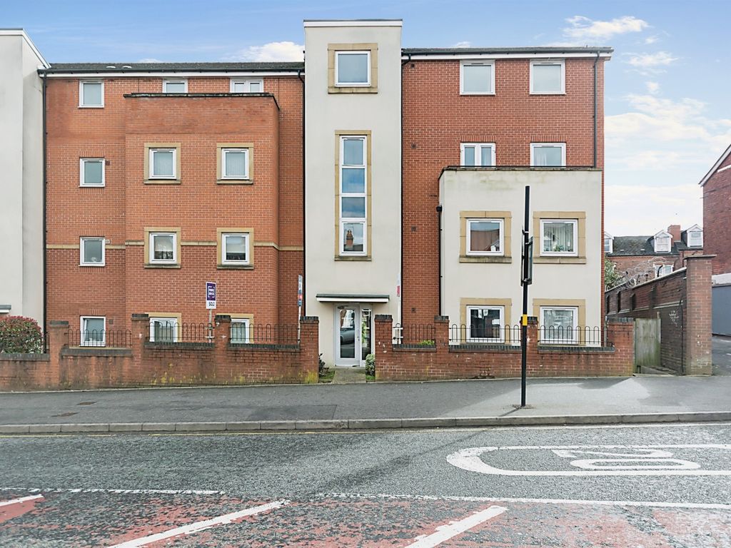 2 bed flat for sale in Cape Hill, Smethwick B66, £120,000 Zoopla