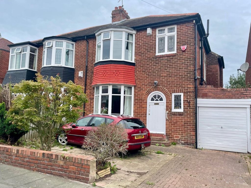 3 bed semidetached house for sale in Hawthorn Gardens, Newcastle Upon