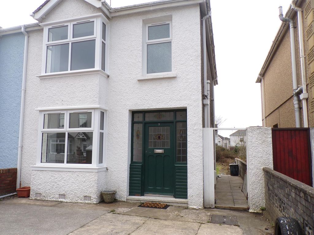 3 bed semidetached house to rent in Brettenham Street, Llanelli SA15