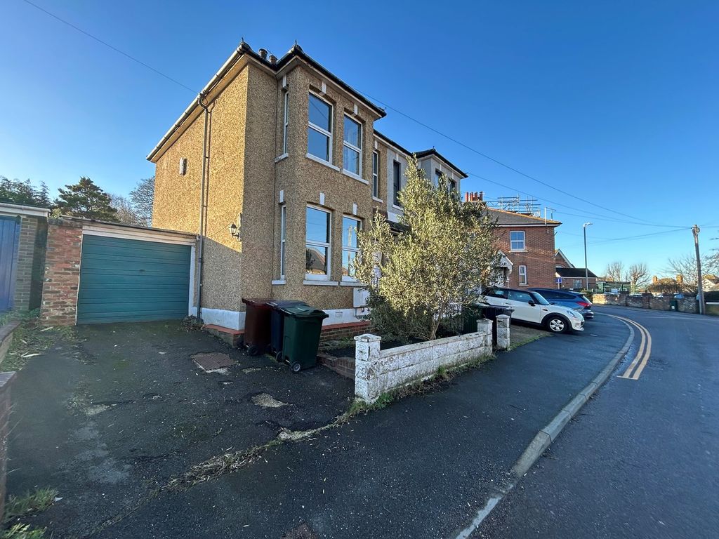 2 bed semidetached house for sale in Barrack Road, Bexhill On Sea TN40