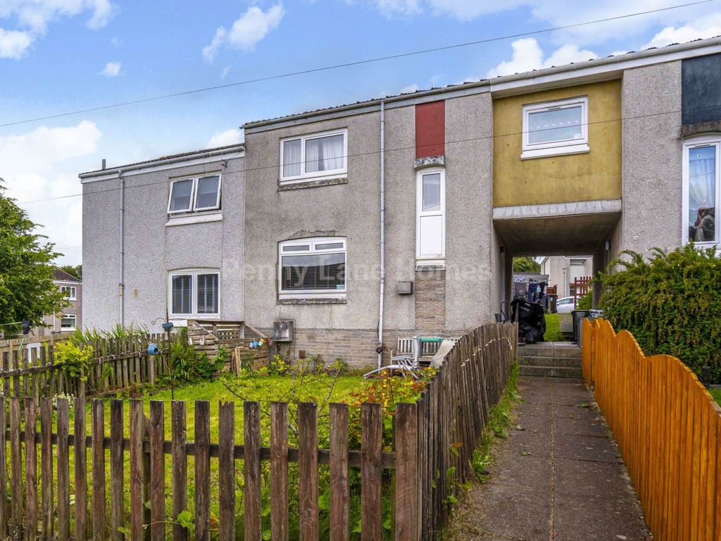3 bed terraced house for sale in Sheldrake Place, Spateston. Johnstone