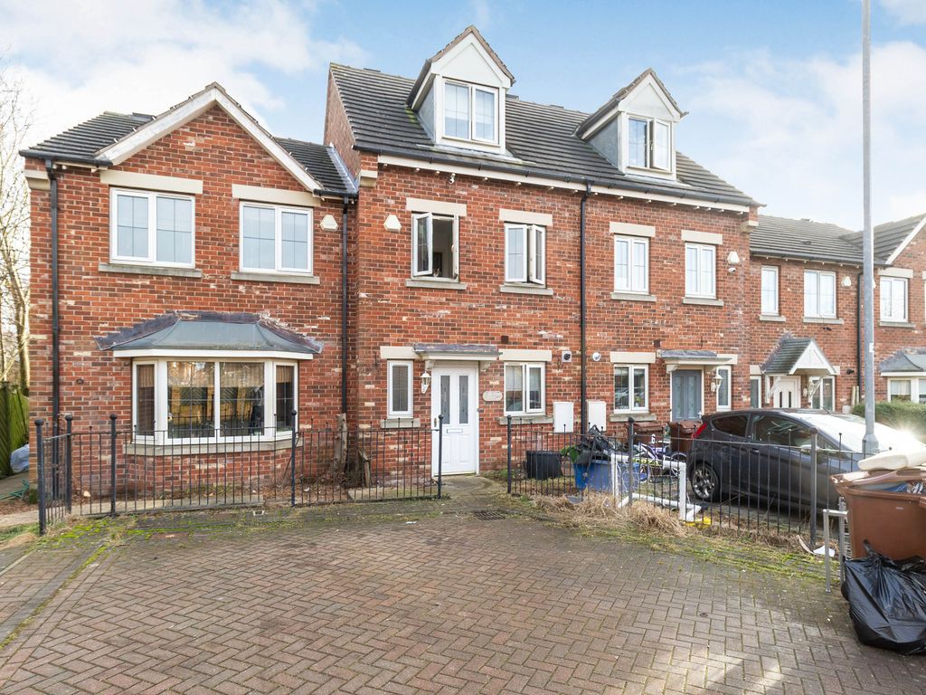 3 bed town house for sale in Willowmore Fold, Featherstone WF7 Zoopla