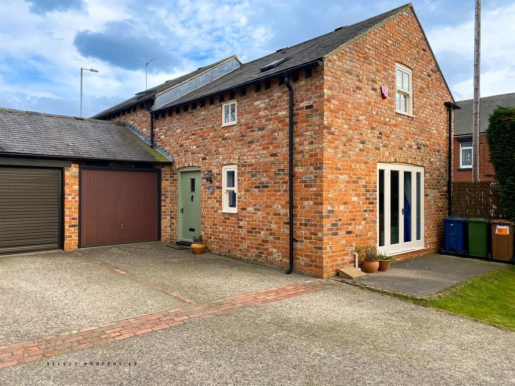 3 bed detached house for sale in Field Cottage, Front Street, Newbottle