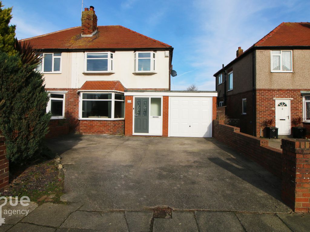 3 bed semidetached house for sale in Westmorland Avenue, Thornton