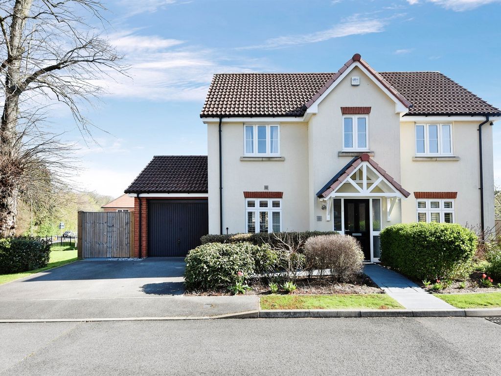 4 bed detached house for sale in Longwood Copse Lane, Beggarwood