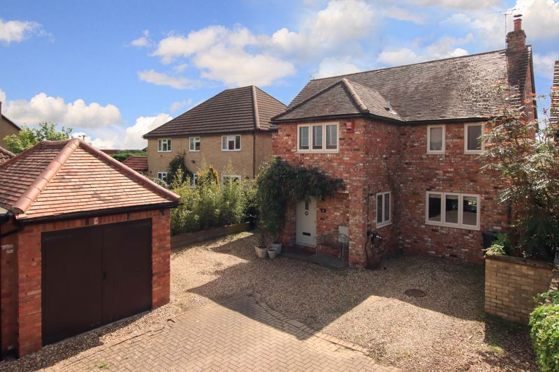 4 bed detached house for sale in Town Farm, Cheddington, Leighton