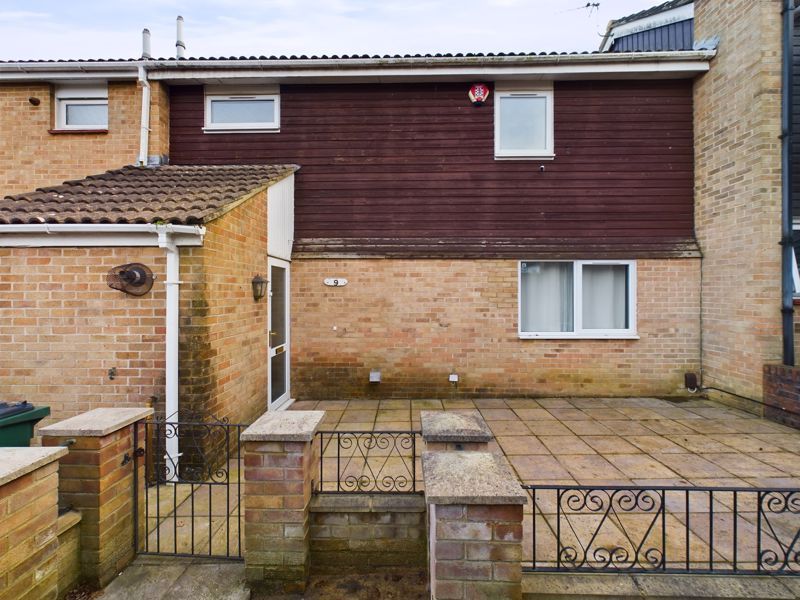 3 bed terraced house for sale in Shearwater Court, Ifield, Crawley RH11