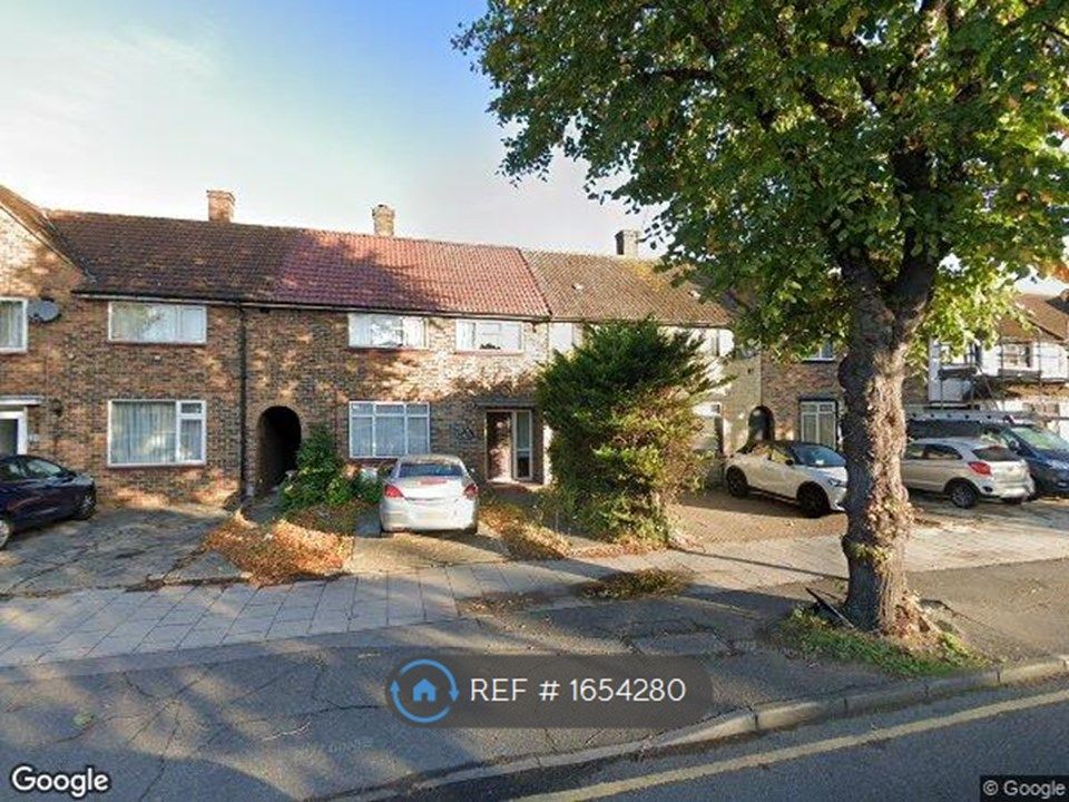 2 bed terraced house to rent in Hilldene Avenue, Romford RM3 Zoopla