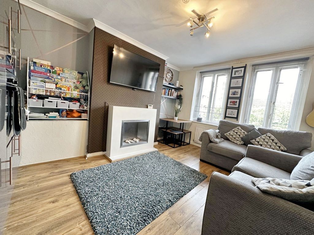 1 bed flat for sale in Kingsmere Gardens, Walker, Newcastle Upon Tyne