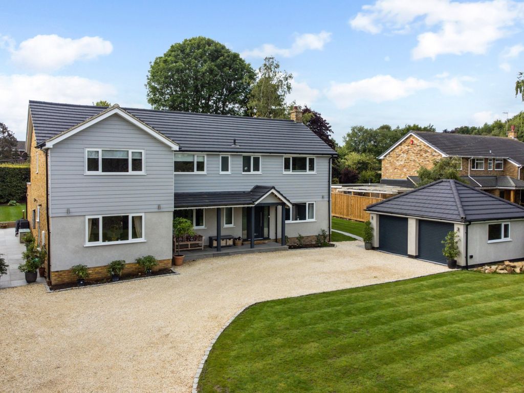 5 bed detached house for sale in Upper Hollis, Great Missenden HP16 Zoopla