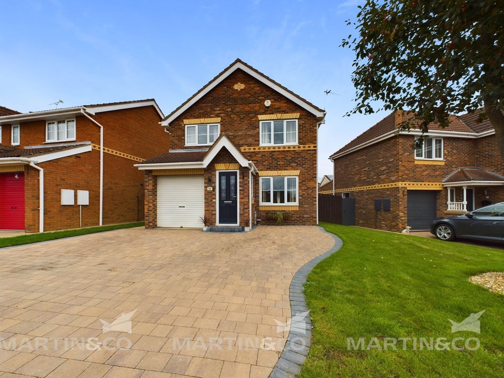 3 bed detached house for sale in Radcliffe Lane, Scawthorpe, Doncaster