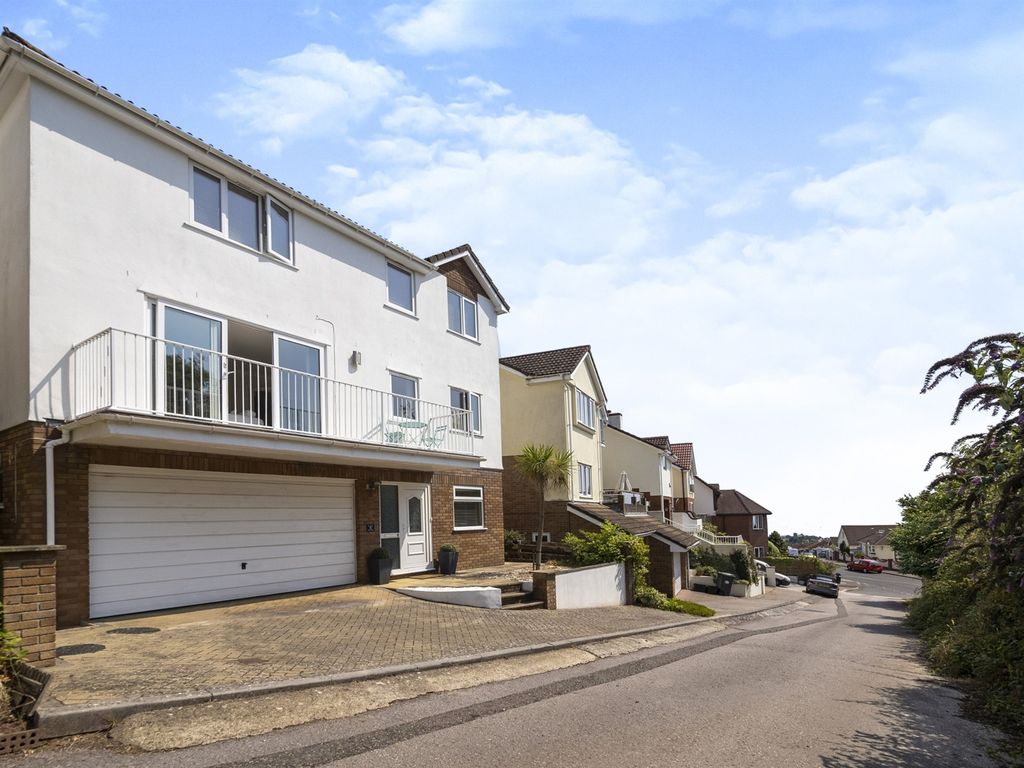 4 bed detached house for sale in Badger Close, Preston, Paignton TQ3