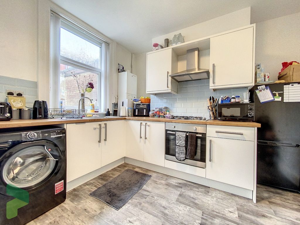 2 bed terraced house for sale in Lloyd Street, Darwen BB3, £89,950 Zoopla