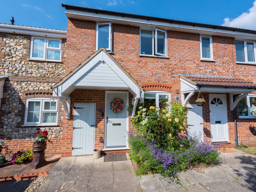2 bed terraced house for sale in Barn Field, Yateley GU46, £360,000