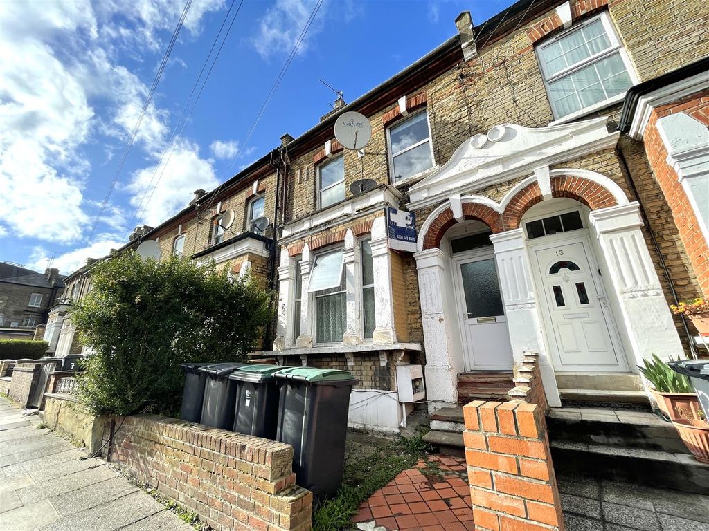 Detached house to rent in Cranbrook Park, Wood Green N22 Zoopla