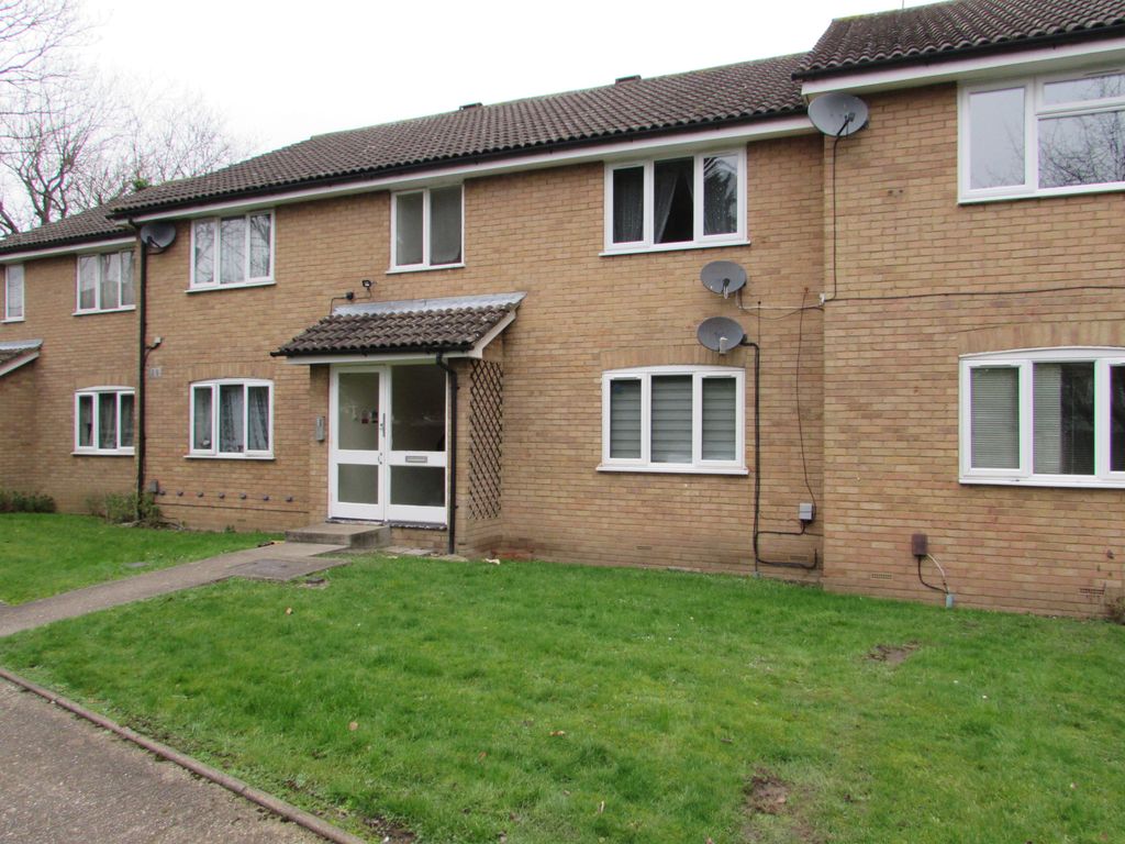1 bed flat to rent in Sarita Close, Harrow Weald, Middlesex HA3 Zoopla