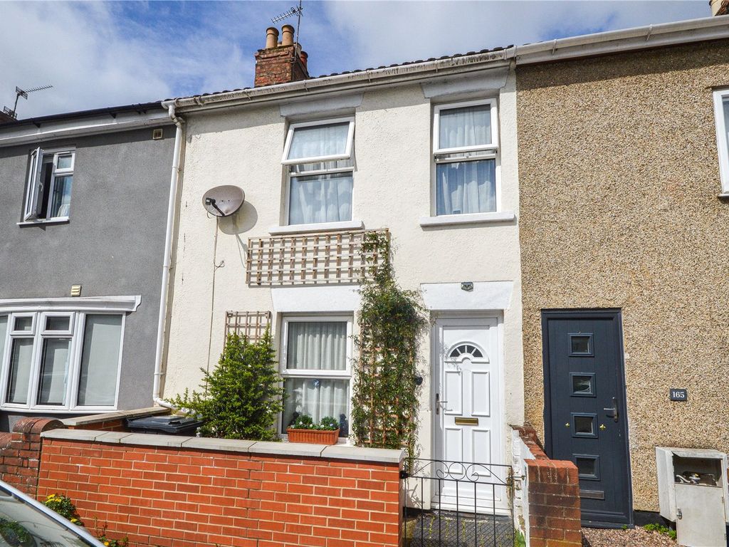 3 bed terraced house for sale in William Street, Town Centre, Swindon