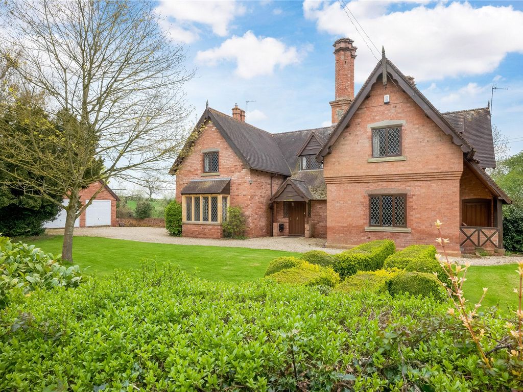 4 bed detached house for sale in Hanbury, Droitwich, Worcestershire WR9 Zoopla