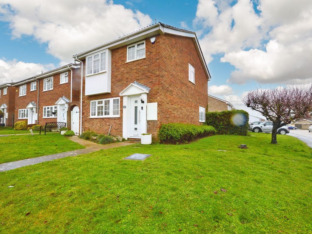 3 bed detached house for sale in Aylesbeare, Shoeburyness SS3 Zoopla