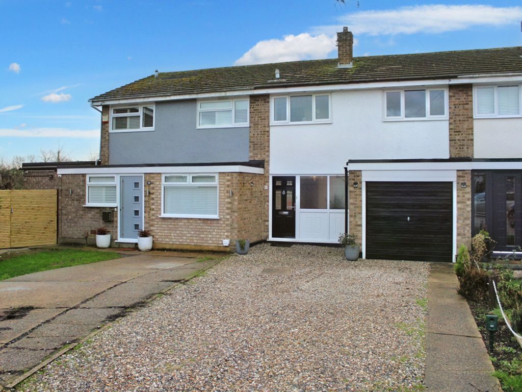 St. Cleres Crescent, Wickford SS11  