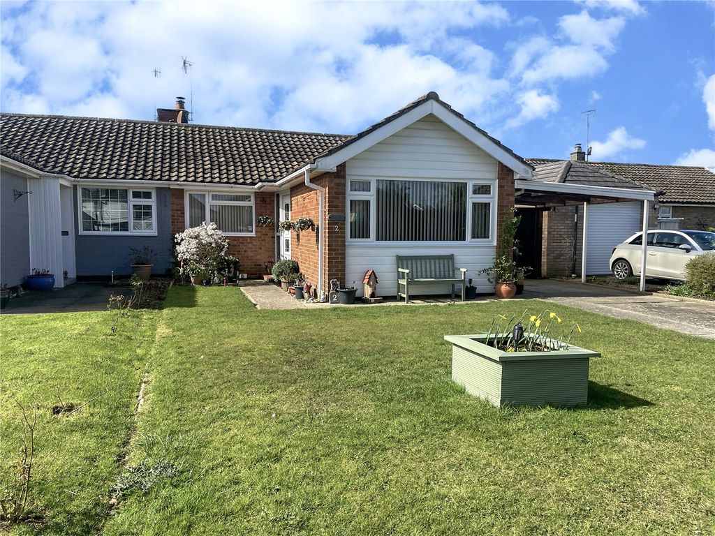 2 bed bungalow for sale in Link Way, Bognor Regis, West Sussex PO21