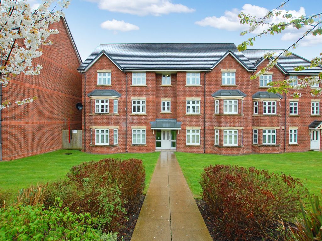 2 bed flat for sale in Brattice Drive, Pendlebury, Swinton, Manchester