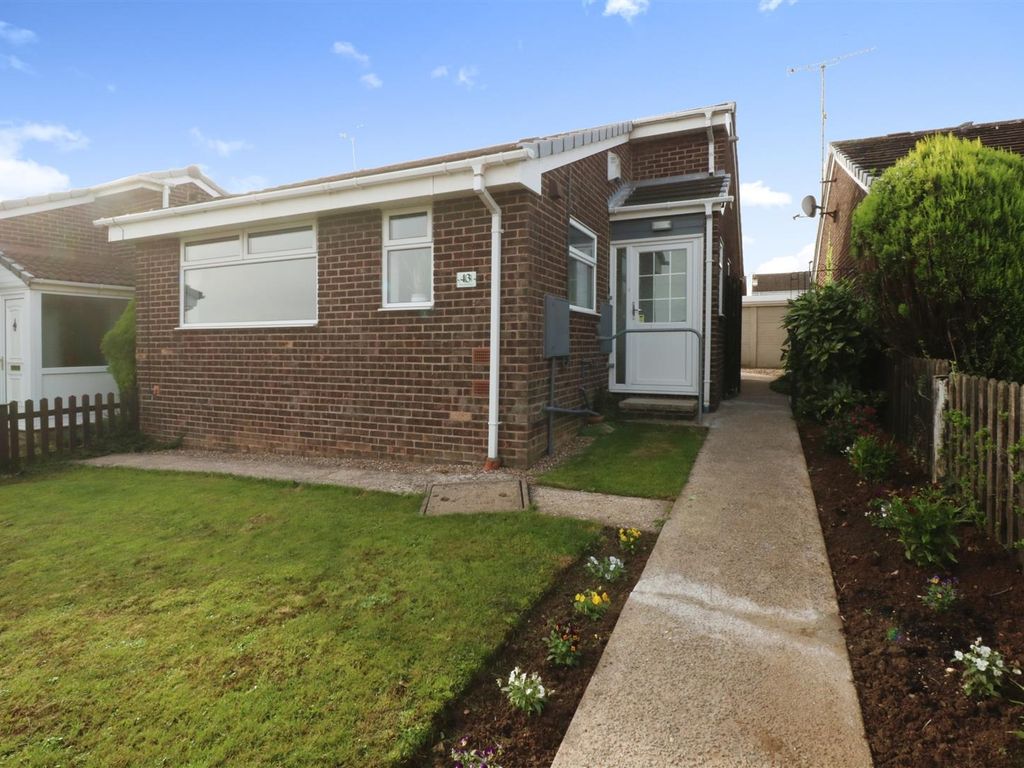 2 bed detached bungalow for sale in Dale Hill Road, Maltby, Rotherham