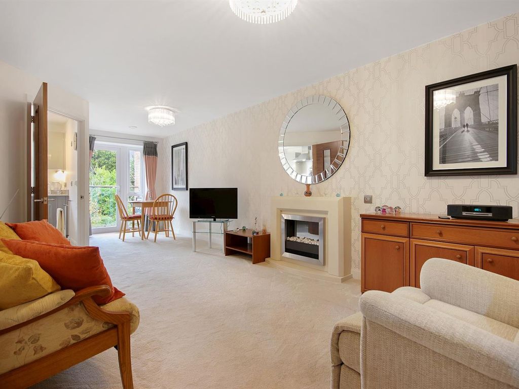2 bed flat for sale in Manor Park Road, Chislehurst BR7 Zoopla