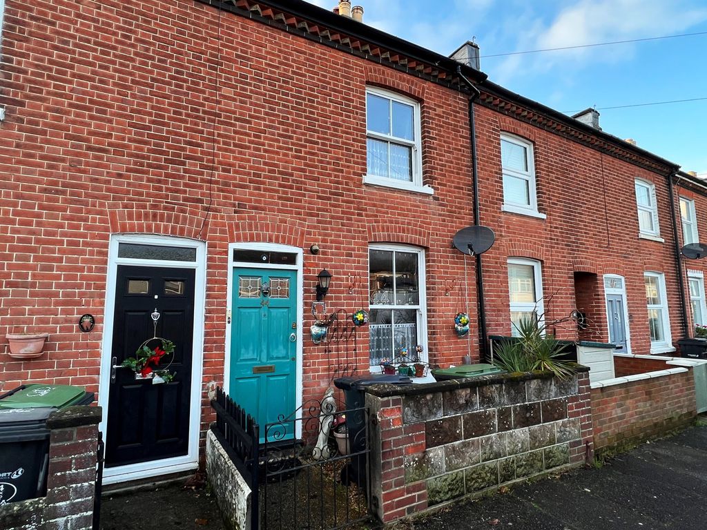 2 bed terraced house for sale in Park Road, Gosport PO12, £300,000 Zoopla