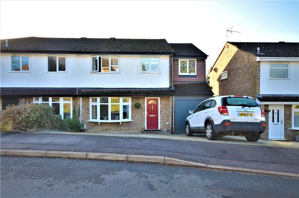 4 bed semidetached house for sale in Harvard Road, Owlsmoor, Sandhurst