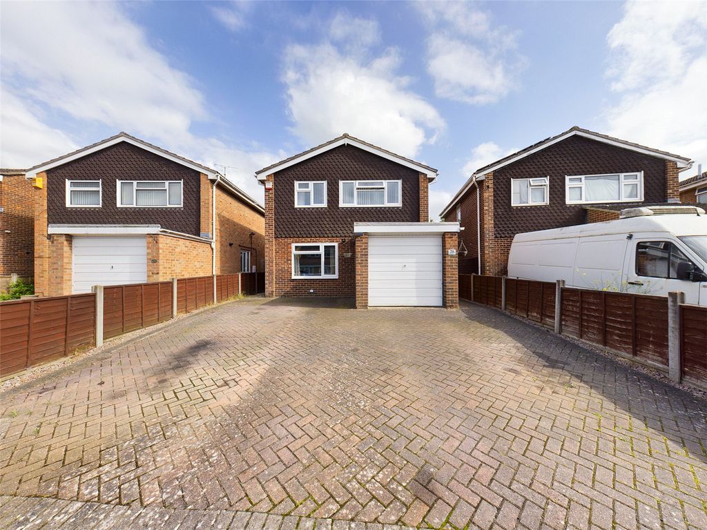 3 bed detached house for sale in Barleycroft Close, Matson, Gloucester, Gloucestershire GL4 Zoopla